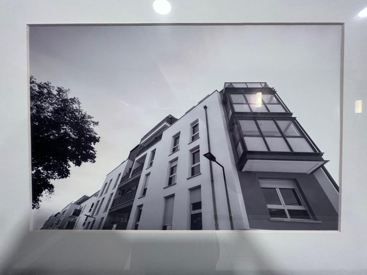 Chambre Individuelle Dans Un Appartement A 37 De Champs Elysees Сартрувиль Экстерьер фото